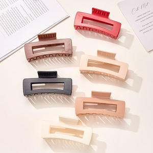 Fermacapelli a Clip Quadrato in Silicone Morbido 10,3 cm con Logo Personalizzato, Colore Opaco, Clip Flessibile per Capelli per Ragazze - Product Image 5