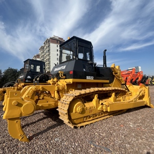 Niveleuse sur chenilles Shantui SD22 d'occasion, 23,5 tonnes, moteur Cummins, pompe, capacité de nivellement de 4,6 m, puissance de 175 kW, modèle 2024, 99 % neuve, prête pour la neige - Product Image 1