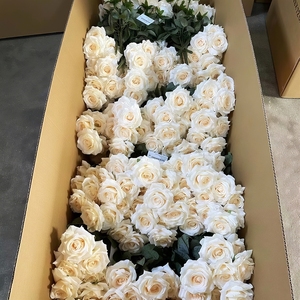 YOPIN-7653 Bán Buôn Hoa Hồng Cưới 9 Đầu Đỏ Trắng Mùa Thu Nhân Tạo Cao Cấp Lụa Lớn Hoa Hồng Thực Tế Hoa Lá - Product Image 1