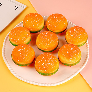Jouet hamburger compressible en TPR, anti-stress, mini-aliment simulé pour enfants, jouet sensoriel unisexe de 5 à 7 ans - Product Image 1