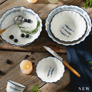 Juego de Café y Té de Porcelana con Borde Dorado, Ecológico, con Diseños de Peces, para Momentos Relajantes de Té y Café - Product Image 4