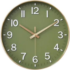 12 pouces moderne décoration de la maison silencieux 3D en relief numéro injection cadran en plastique personnalisé vert horloge murale pour salon