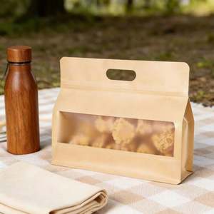 Empaque Personalizable con Asa Troquelada y Ventana Transparente, Apto para Bolsas de Papel Kraft Utilizadas para Envasar Frutas y Postres - Product Image 2