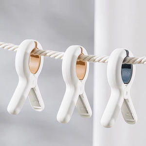 Pinces à linge en plastique très résistantes pinces à <span class=keywords><strong>serviettes</strong></span> <span class=keywords><strong>de</strong></span> <span class=keywords><strong>plage</strong></span> <span class=keywords><strong>pour</strong></span> couverture grande blanchisserie <span class=keywords><strong>pince</strong></span> en plastique coupe-vent - Product Image 4