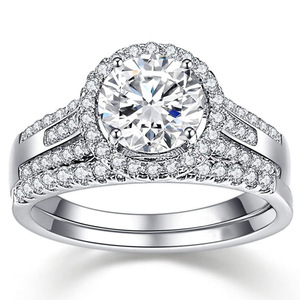 Anelli per coppia in rame dal design unico, con zirconi rotondi intarsiati, eleganti gioielli da sposa di lusso leggero per occasioni di festa - Product Image 2