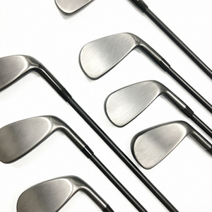 Ensemble de fers de golf forgés pour droitiers, unisexe, avec manche noir et grip en caoutchouc, pour l'entraînement et la compétition - Product Image 1