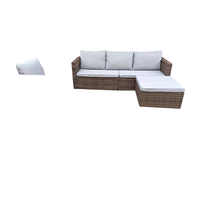 Ensemble de sections de luxe en rotin PE au design moderne pour le patio extérieur Ensemble de meubles en osier pour causeuse de conversation Chaise et table basse