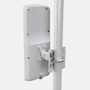 Routeur Wi-Fi sans fil double bande L22UGS-5HaxD2HaxD-15S MANTBox Ax 15s Wi-Fi 6 2.4 & 5G avec 1 port Ethernet Gigabit - Product Image 3
