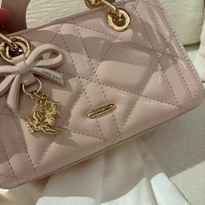 กระเป๋าสะพายไหล่ทรงสี่เหลี่ยมขนาดเล็กแบบกำหนดเอง กระเป๋าถือบุ PU ปิดซิป กระเป๋าถือสะพายข้างสำหรับผู้หญิง - Product Image 4