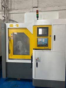 Machine de gravure et de fraisage CNC verticale <span class=keywords><strong>Deme</strong></span> 650 2021 Syntec 21MA 7,5 kW 24000 tr/min avec plateau en marbre pour pièces de précision et moules en Australie - Product Image 5