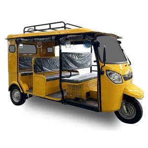 Tricycle électrique jaune populaire TUKTUK avec corps ouvert idéal pour transporter des personnes avec une grande puissance <span class=keywords><strong>6</strong></span> passagers et une charge utile lourde - Product Image 1