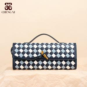 حقيبة سهرة نسائية جديدة فاخرة بنمط مربعات، حقيبة أنيقة بنمط شبكي ماسي، حقيبة كتف واحدة متعددة الاستخدامات - Product Image 1