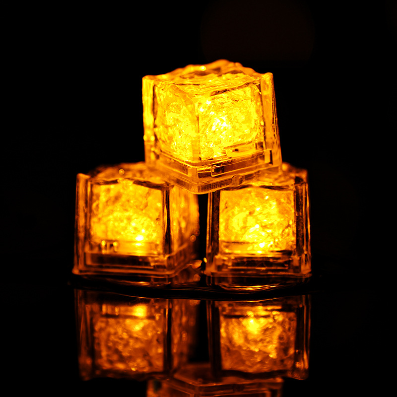 Jaune