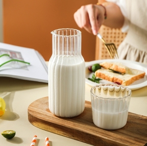 Bollitore trasparente contenitore di <span class=keywords><strong>acqua</strong></span> in vetro borosilicato alto per uso domestico per <span class=keywords><strong>acqua</strong></span> di <span class=keywords><strong>limone</strong></span> <span class=keywords><strong>e</strong></span> bevande fredde facile da pulire - Product Image 3
