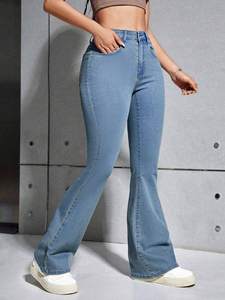 Jeans de Mezclilla de Cintura Alta con Corte Acampanado, Lavado Claro, Largos, Casuales, para Mujer, Diseño Simple, Corte Regular, Estilo Primavera - Product Image 3