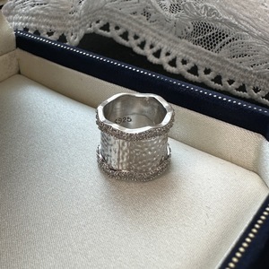 Anneaux de mode en argent S925 de luxe européen et américain, style médiéval léger, motif texturé, zirconium, simple et élégant - Product Image 5