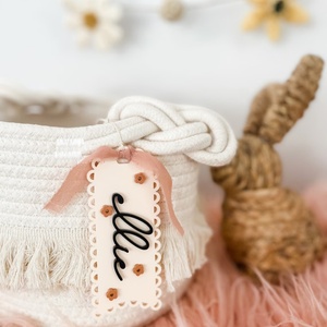 Fábrica troquelado producto propio diseño pequeña cantidad acrílico cesta etiqueta con nombre personalizado <span class=keywords><strong>etiquetas</strong></span> <span class=keywords><strong>de</strong></span> plástico grueso - Product Image 5