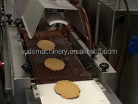 Ligne automatique de trempe et de refroidissement du chocolat pour la fabrication de produits à base de chocolat