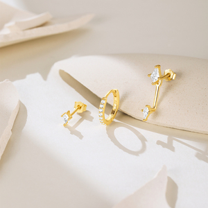 CANNER Ensemble de boucles d'oreilles en zircon blanc, forme cerf-volant, simples, à clous et créoles - Product Image 2