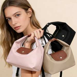 Sac à main en cuir PU de haute qualité pour femmes, design exclusif et polyvalent, fermeture éclair, broderie, toile imperméable - Product Image 1