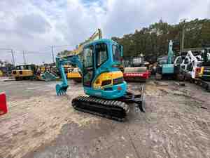 Vente directe du fournisseur : Mini-excavatrice d'occasion KUBOTA U35 - Product Image 3