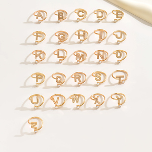Prezzo all'ingrosso diamanti coltivati in laboratorio coppia matrimonio lettera vi amo oro placcato anelli di cristallo Set per coppia - Product Image 4