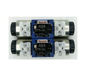 Vanne directionnelle 4 voies Rexroth R900561288 4WE6J6X/EG24N9K4 avec électrovanne à broches humides DC ou AC - Product Image 1