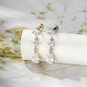 फैशन स्टेनलेस स्टील के आंसू डांगल स्टड ईयररेट कार्टिलेज हेलिक्स ट्रेगस भेदी गहने महिलाएं - Product Image 1