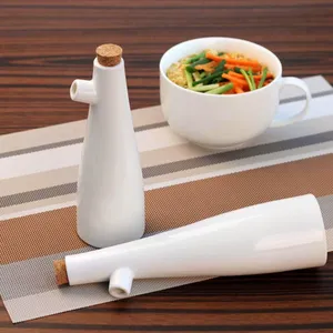 Nouvelle Bouteille d'Huile et de <span class=keywords><strong>Vinaigre</strong></span> en Porcelaine Blanche 2026, Distributeur d'Huile d'Olive en Céramique Moderne pour Cuisine, Contenants en Céramique - Product Image 4