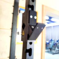 Machine Smith multifonctionnelle pour salle de sport commerciale, équipement d'entraînement de musculation avec demi-rack pour squats