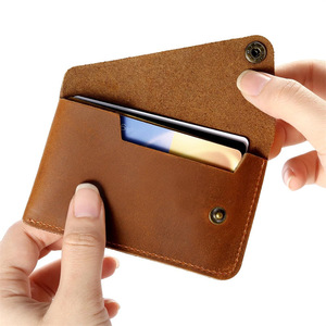 Porte-cartes rétro en cuir PU fait main, populaire à l'international, porte-monnaie compact créatif à bouton-pression, mini porte-cartes de visite portable - Product Image 1