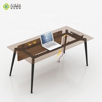 Petit bureau de direction contemporain en métal avec fonction extensible pour une utilisation moderne à la maison ou au bureau
