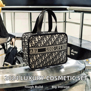 Nouvel ensemble de trousses de toilette de voyage de luxe en PU, imprimées et brodées, avec grande fermeture éclair, portables et tendance, vente en gros 2026 - Product Image 2