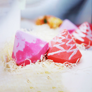 Bombes de bain OEM en gros, fabrication sous marque privée, lavables, formes mignonnes, 25 ans d'expérience, cadeaux en vrac, coffret cadeau sel et bicarbonate de soude - Product Image 4