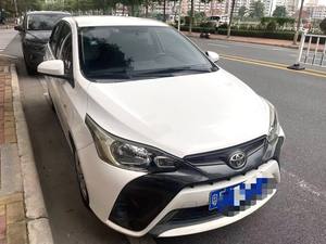 Toyota <span class=keywords><strong>Yaris</strong></span> L Sedán 2017 de <span class=keywords><strong>Segunda</strong></span> <span class=keywords><strong>Mano</strong></span>, 5 Plazas, Automático, Gasolina, con Cámara Trasera, Neumáticos R15, Asientos de Cuero - Product Image 2