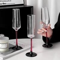 Flûtes à vin en verre cristal rouge, style européen créatif et épuré, capacité 101-200 ml, pour les fêtes