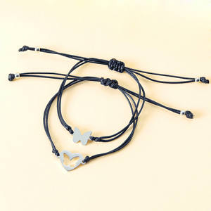 2個セット ピンキープロミス ブラックロープ ホローハート バタフライ カップルブレスレット ステンレススチール バタフライ友情ブレスレット カード付き - Product Image 2