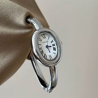 Nouvelles Montres Ovales Magnifiques pour Femmes et Filles 2025 – Simples, Argentées, Dorées, Mignonnes, à Quartz, Élégantes et Minimalistes