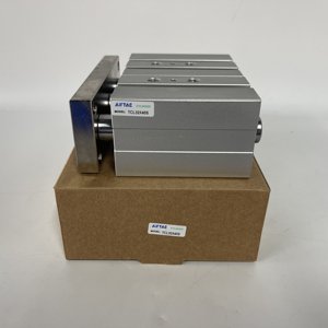 Cilindro Neumático AIRTAC de Triple Eje TCL32X40S - Product Image 1