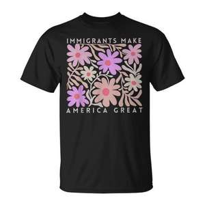 Camiseta retro con estampado de flores para mujer, con la frase «Los inmigrantes hacen que Estados Unidos sea grande» - Product Image 1