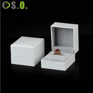 Caja de Cartón Blanca Económica con Logotipo Personalizado para Empaque de Joyería, para Anillos, Colgantes, Pulseras, Brazaletes, Collares, Aretes - Product Image 1