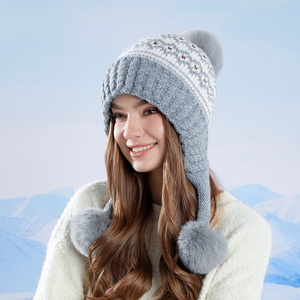 <span class=keywords><strong>Bonnet</strong></span> d'hiver en tricot acrylique chaud pour femmes, <span class=keywords><strong>pompon</strong></span>, boule en peluche, protection des oreilles épaisses, <span class=keywords><strong>bonnet</strong></span> coupe-vent. - Product Image 2