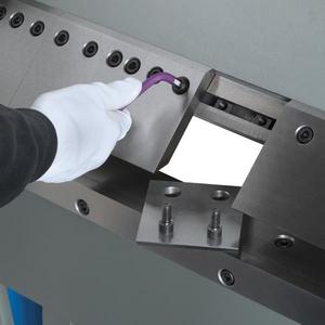 Máquina Dobladora de Chapa Metálica Fervi de 1200 mm de Longitud, Herramienta de Conformado Industrial de Precisión - Product Image 1