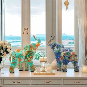 American Colorful <b>Mini</b> Elephant Epoxy Resin Artistic Sculpture Folk Art Figurine Home Entrance <b>TV</b> Cabinet Wine Cabinet - Product Image 2