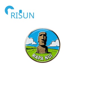 工厂批发定制智利圣地亚哥旅游纪念品磁铁别针徽章金属智利地图国旗国徽胸针别针 - Product Image 6