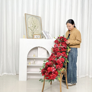 Fleurs artificielles décorations de fête de table panneau de fond d'arc de coureur de fleur pour la Saint-Valentin - Product Image 1