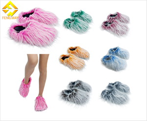 รองเท้าแตะขนฟูสีพื้น ลดราคาสุดฮอต สไตล์เก๋ ใส่สบาย เหมาะสำหรับเดินทาง ไซส์ใหญ่ แฟชั่นสำหรับผู้หญิง รองเท้าแตะปิดนิ้วเท้า - Product Image 1