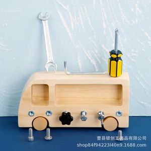 Juguete de madera Montessori para atornillar, banco de trabajo para niños pequeños, herramienta de aprendizaje de escritorio para educación temprana con herramientas y tornillos - Product Image 5