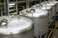 Réservoir de stockage vertical cylindrique en acier inoxydable HENGYU certifié ISO SUS304/316, volume personnalisable, réservoir sous pression