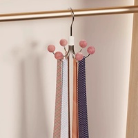 Porte-boules en cèdre à six griffes, rotatif à 360 degrés, organisateur de placard multifonctionnel pour écharpes, ceintures, rangement à domicile, dortoir